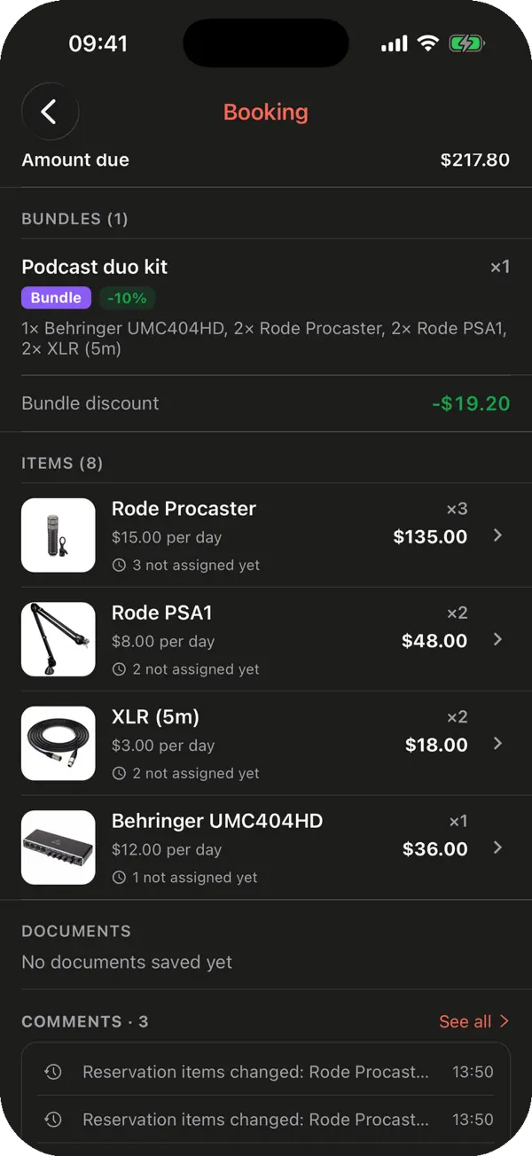 La reserva n.º 26 en la app de iOS con una sección Bundles para Podcast duo kit, sus artículos y un Bundle discount de -19,20 $