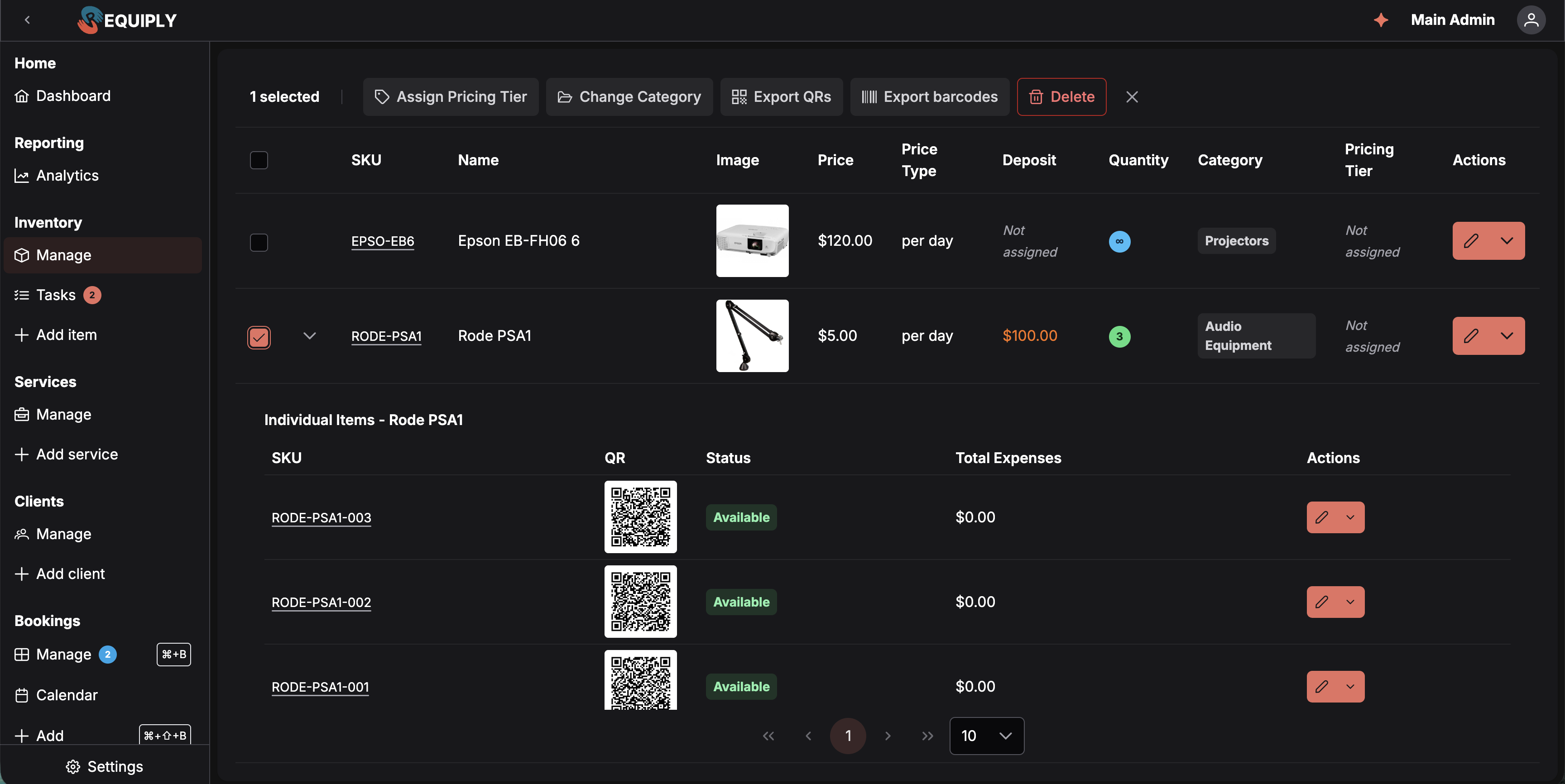 Сторінка керування інвентарем у режимі вибору: у заголовку Експорт QR і Експорт штрихкодів поруч із Призначити кількісне ціноутворення, Змінити категорію та Видалити, нижче розгорнута група товарів з одиницями та їхніми QR-кодами